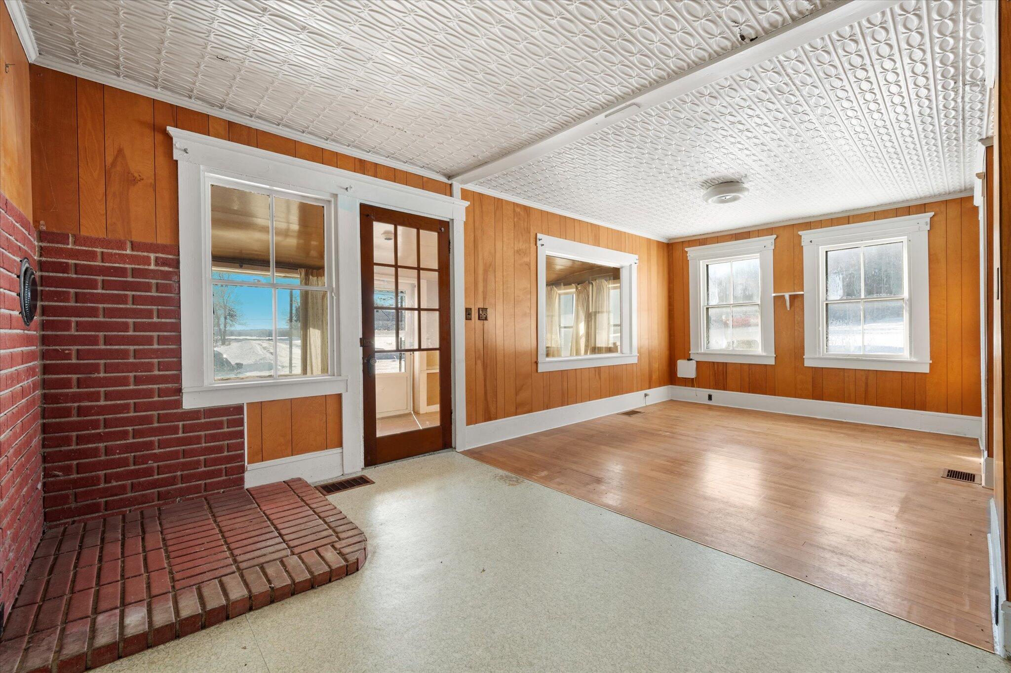 17 Houston Road Plymouth ME 04412