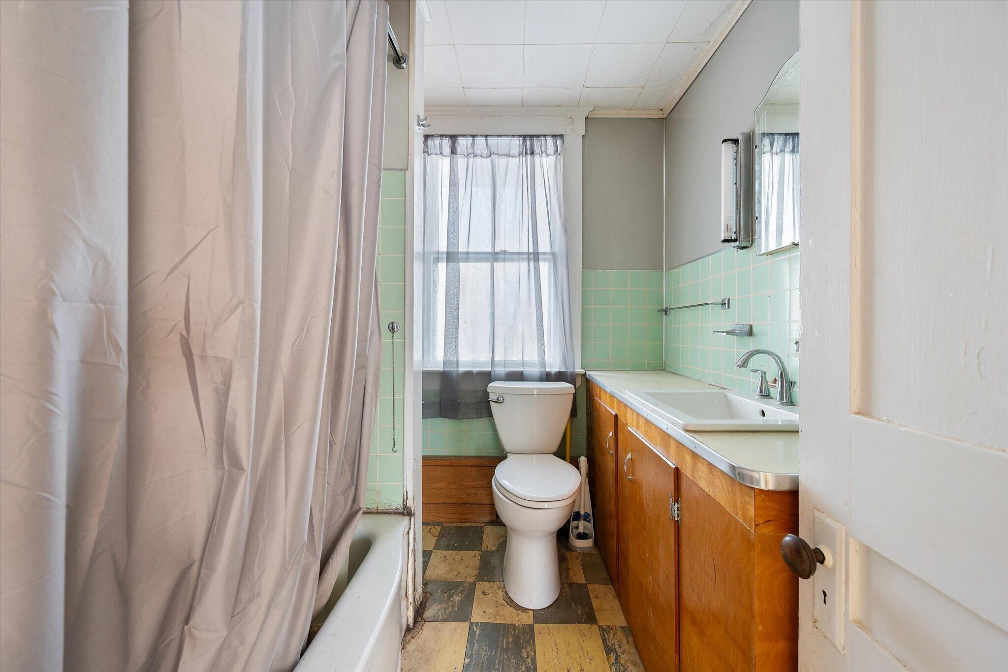 17 Houston Road Plymouth ME 04412