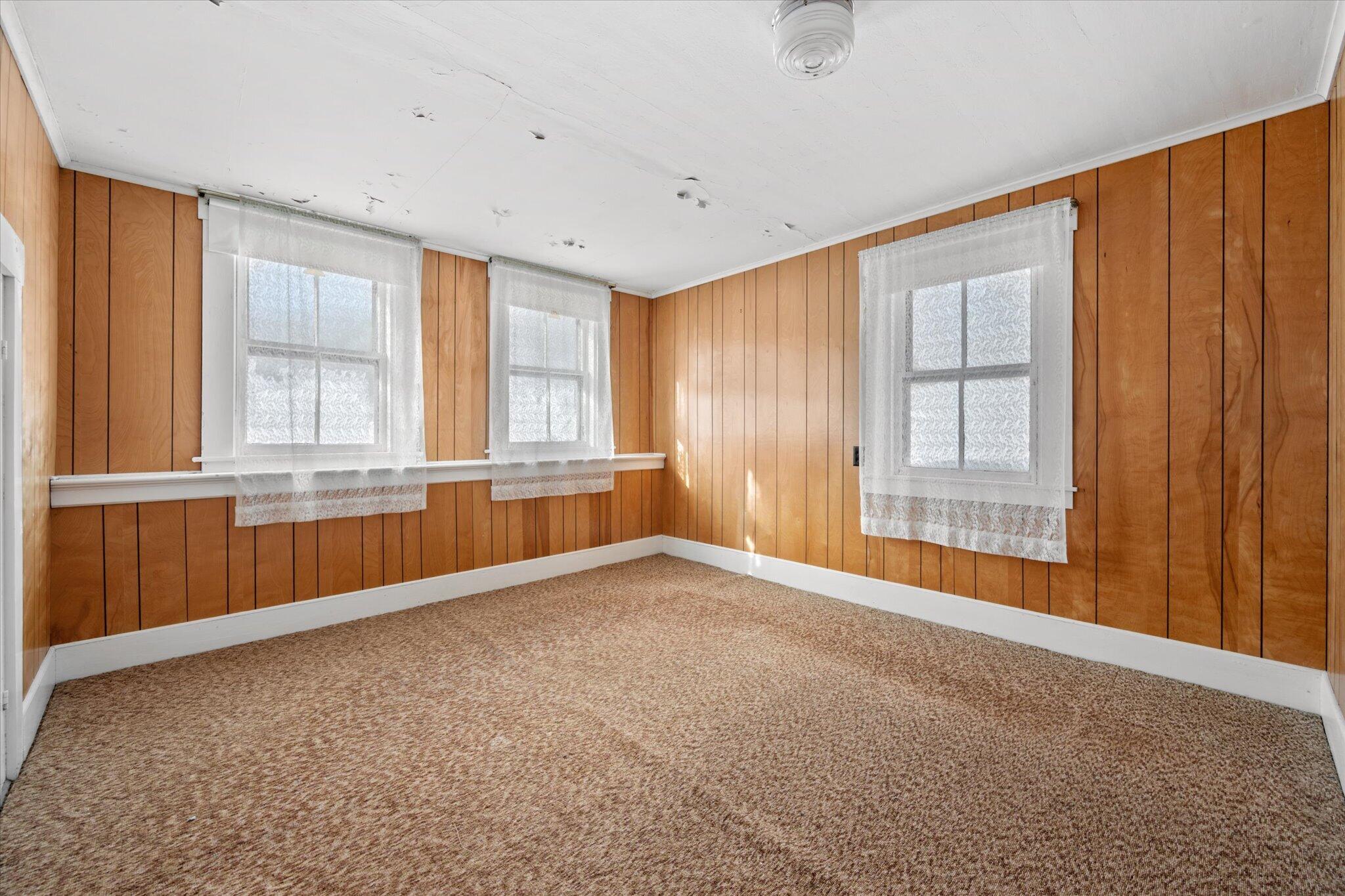 17 Houston Road Plymouth ME 04412