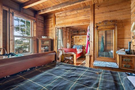 9999 Cove Island Harrington ME 04643