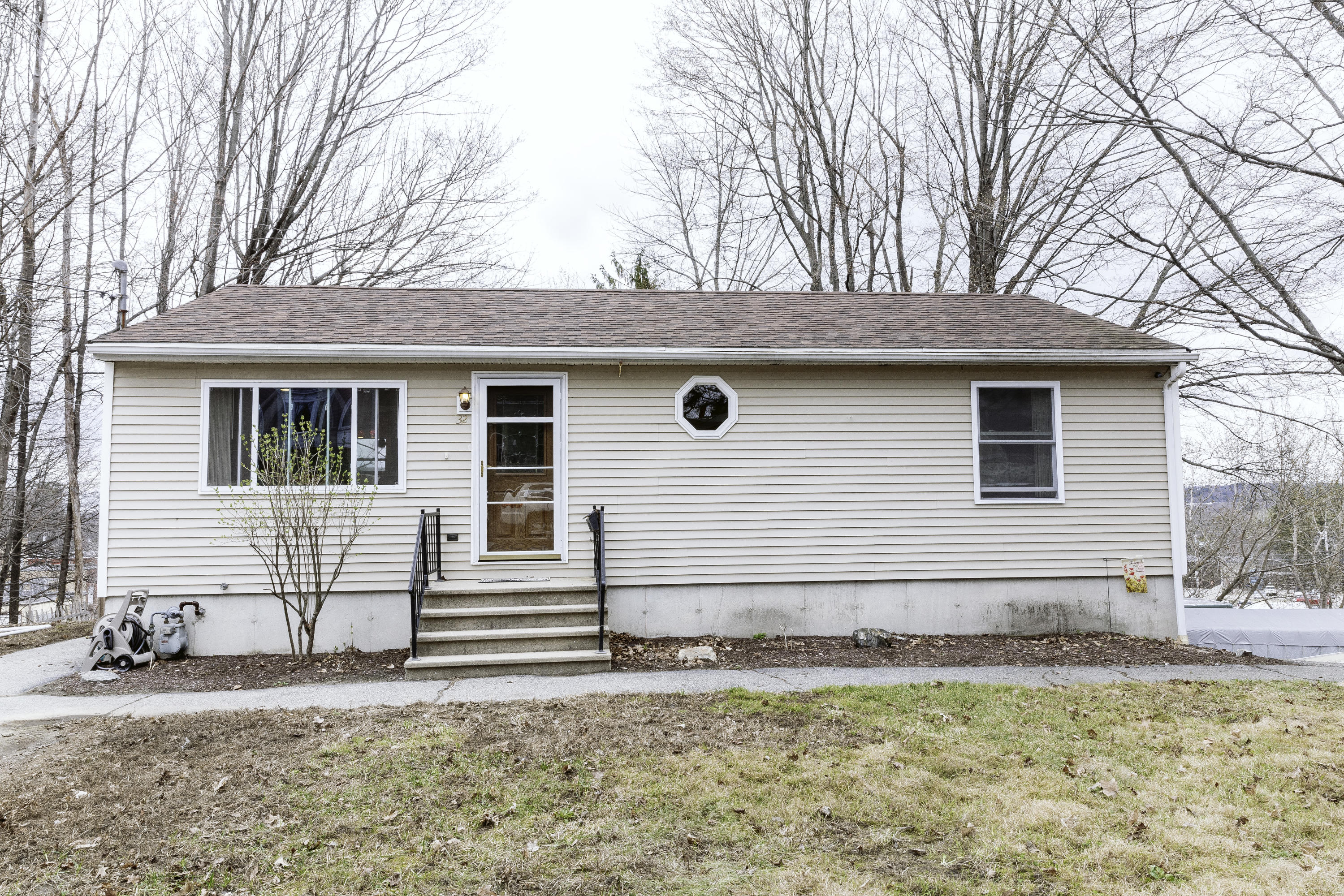 32 Madison Street Auburn ME 04210