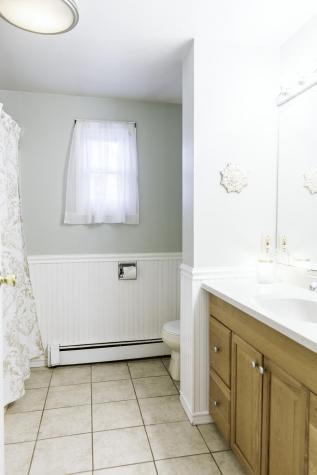32 Madison Street Auburn ME 04210
