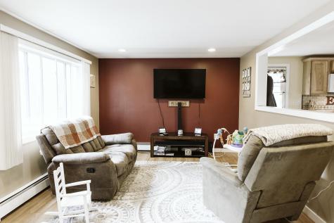 32 Madison Street Auburn ME 04210