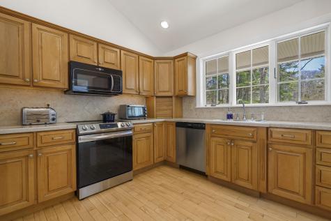 23 Sunny Acres Lane Boothbay ME 04537