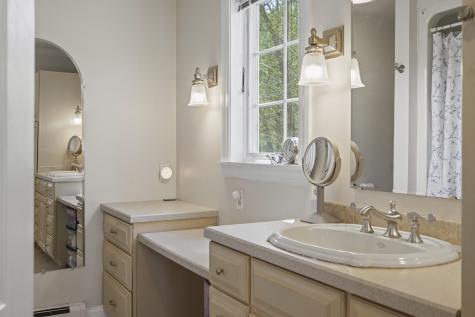 23 Sunny Acres Lane Boothbay ME 04537