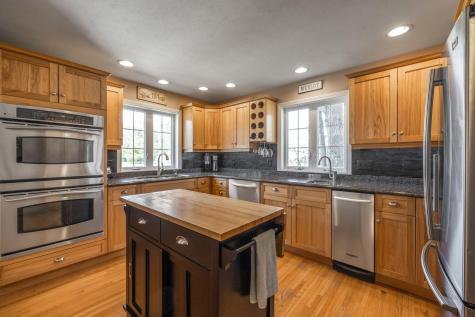 16 Quail Run Kennebunk ME 04043