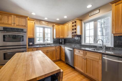 16 Quail Run Kennebunk ME 04043