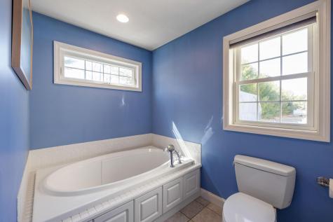 16 Quail Run Kennebunk ME 04043