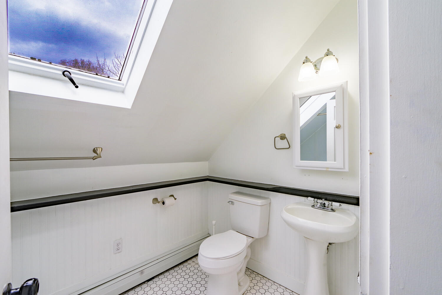 1216 Main Street Waldoboro ME 04572