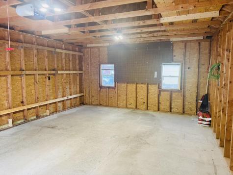 10 Laurette Circle Caribou ME 04736