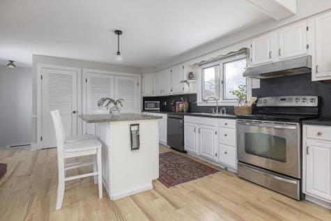 17 Bellevue Avenue South Portland ME 04106