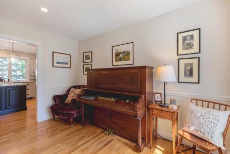 29 Applecrest Drive Yarmouth ME 04096