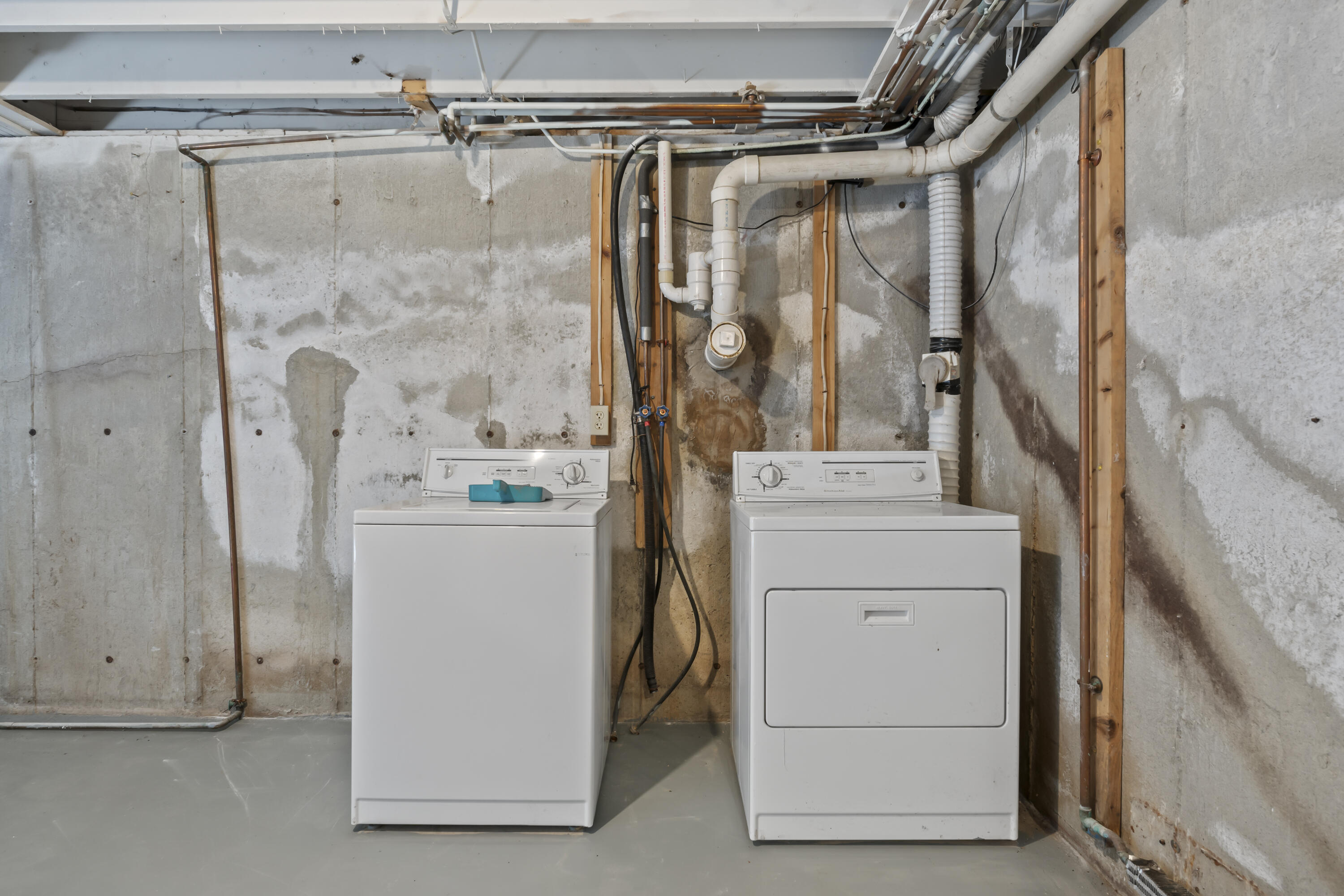 33 Quail Lane Nobleboro ME 04555