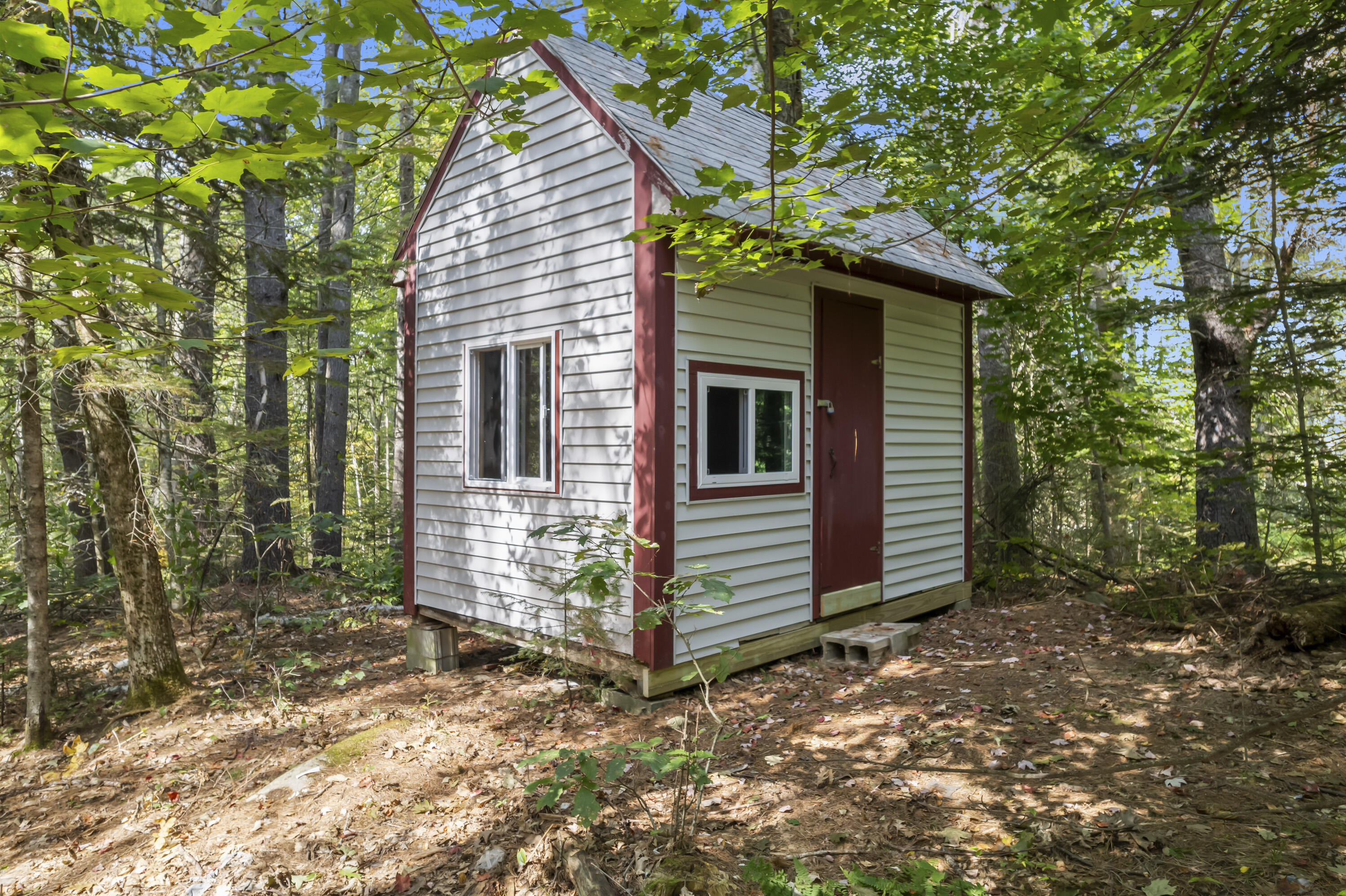 33 Quail Lane Nobleboro ME 04555