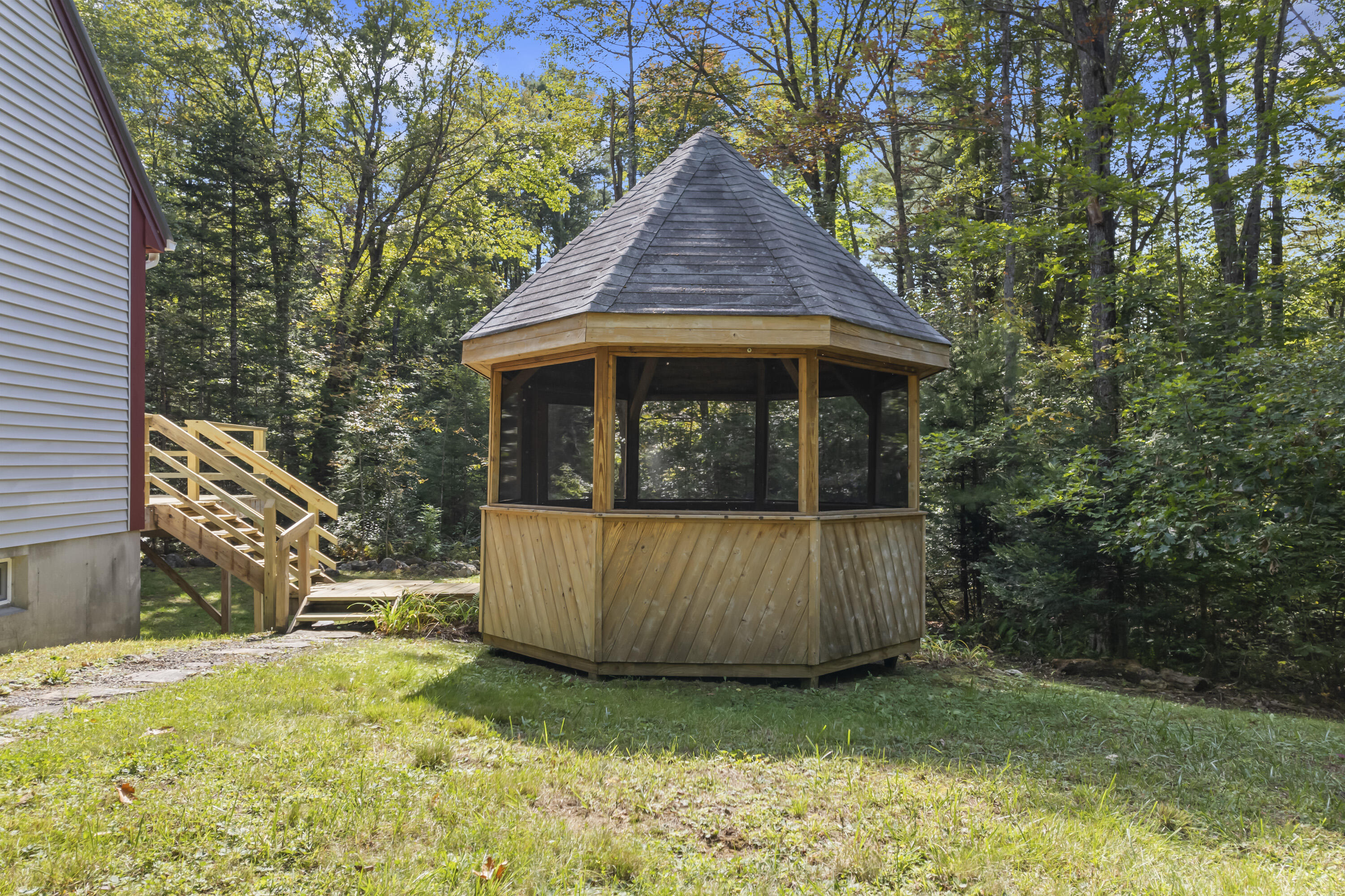 33 Quail Lane Nobleboro ME 04555