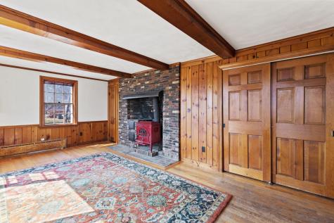 9 West Circle Falmouth ME 04105