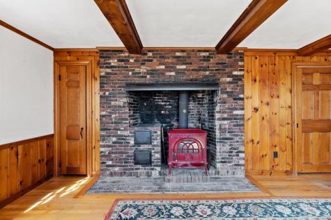 9 West Circle Falmouth ME 04105