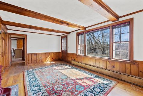 9 West Circle Falmouth ME 04105