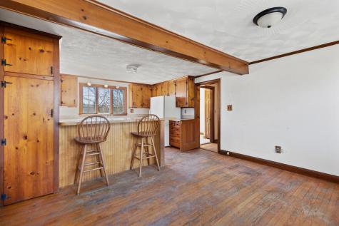 9 West Circle Falmouth ME 04105
