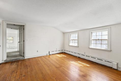 9 West Circle Falmouth ME 04105