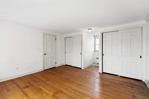 9 West Circle Falmouth ME 04105
