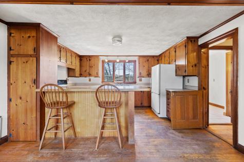 9 West Circle Falmouth ME 04105