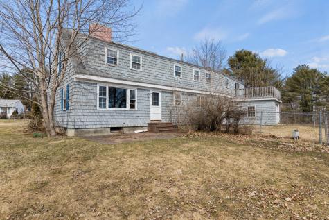 9 West Circle Falmouth ME 04105