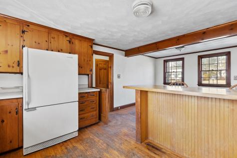 9 West Circle Falmouth ME 04105