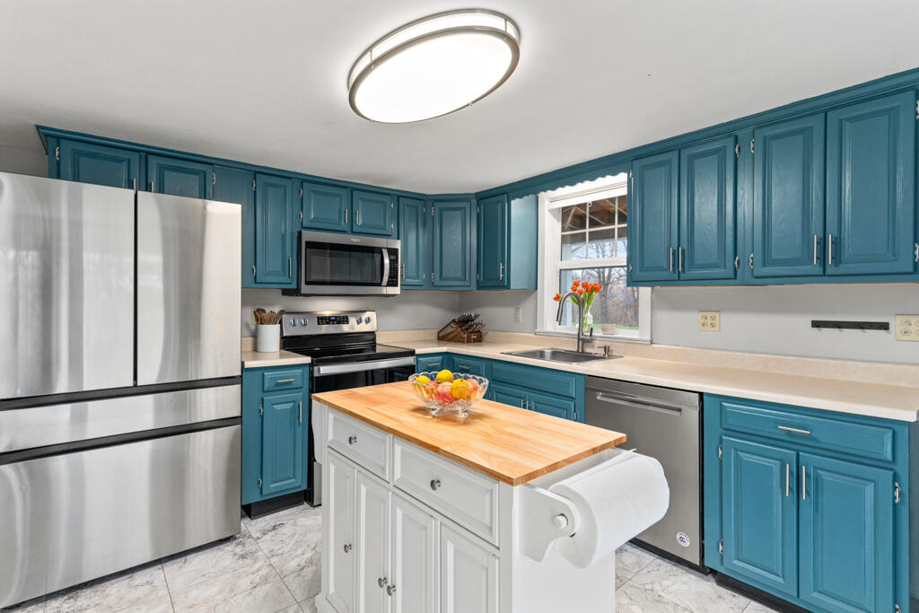15 Cole Road Biddeford ME 04005