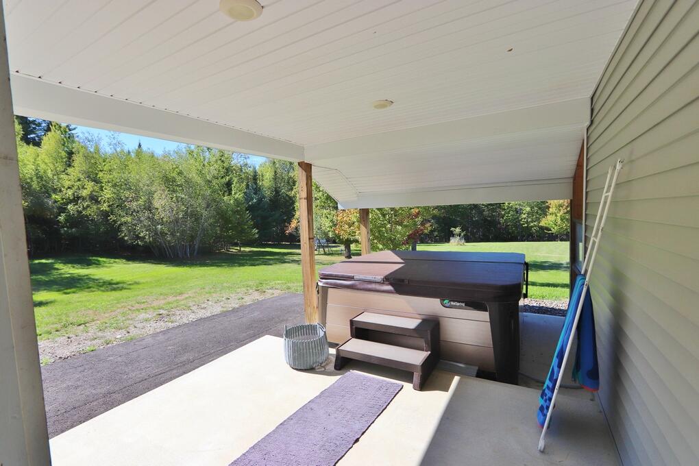 47 Balsam Drive Holden ME 04429