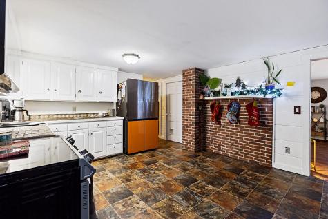 18 Mayland Street Oakland ME 04963