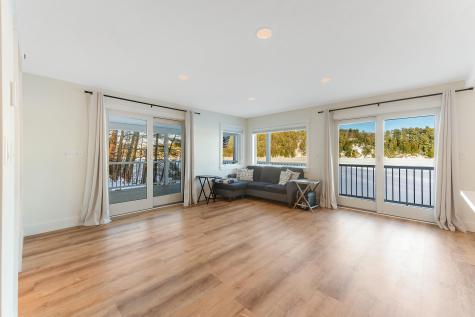 86 Everett Road Auburn ME 04210