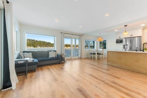 86 Everett Road Auburn ME 04210