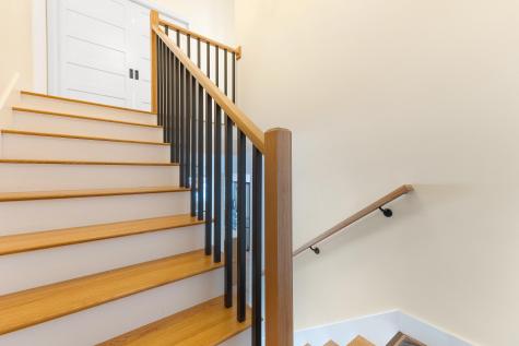 86 Everett Road Auburn ME 04210