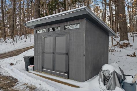 86 Everett Road Auburn ME 04210