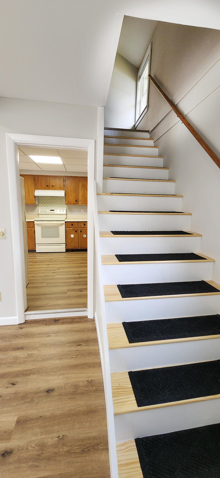 24 Warwick Street Bangor ME 04401