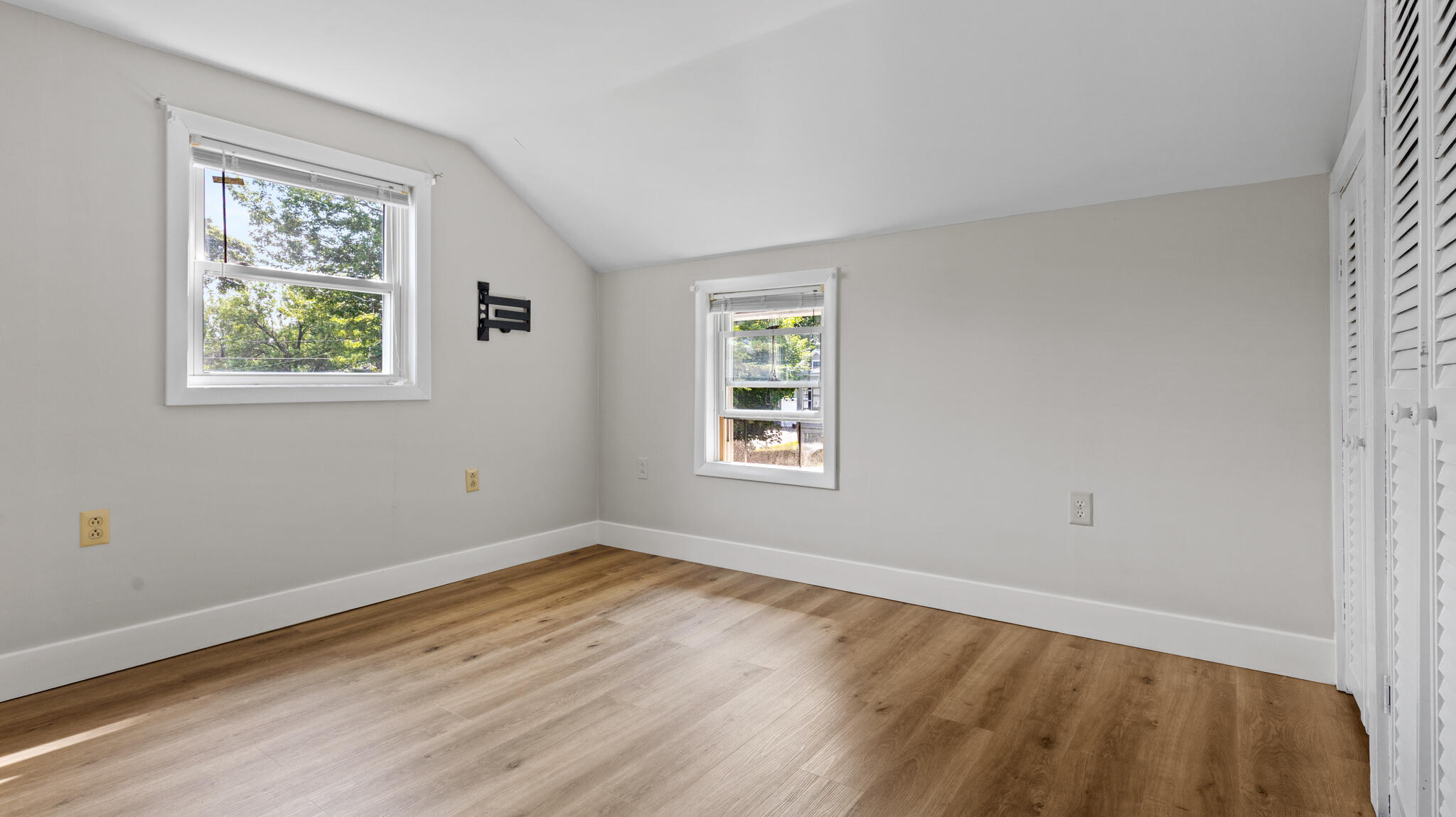 24 Warwick Street Bangor ME 04401