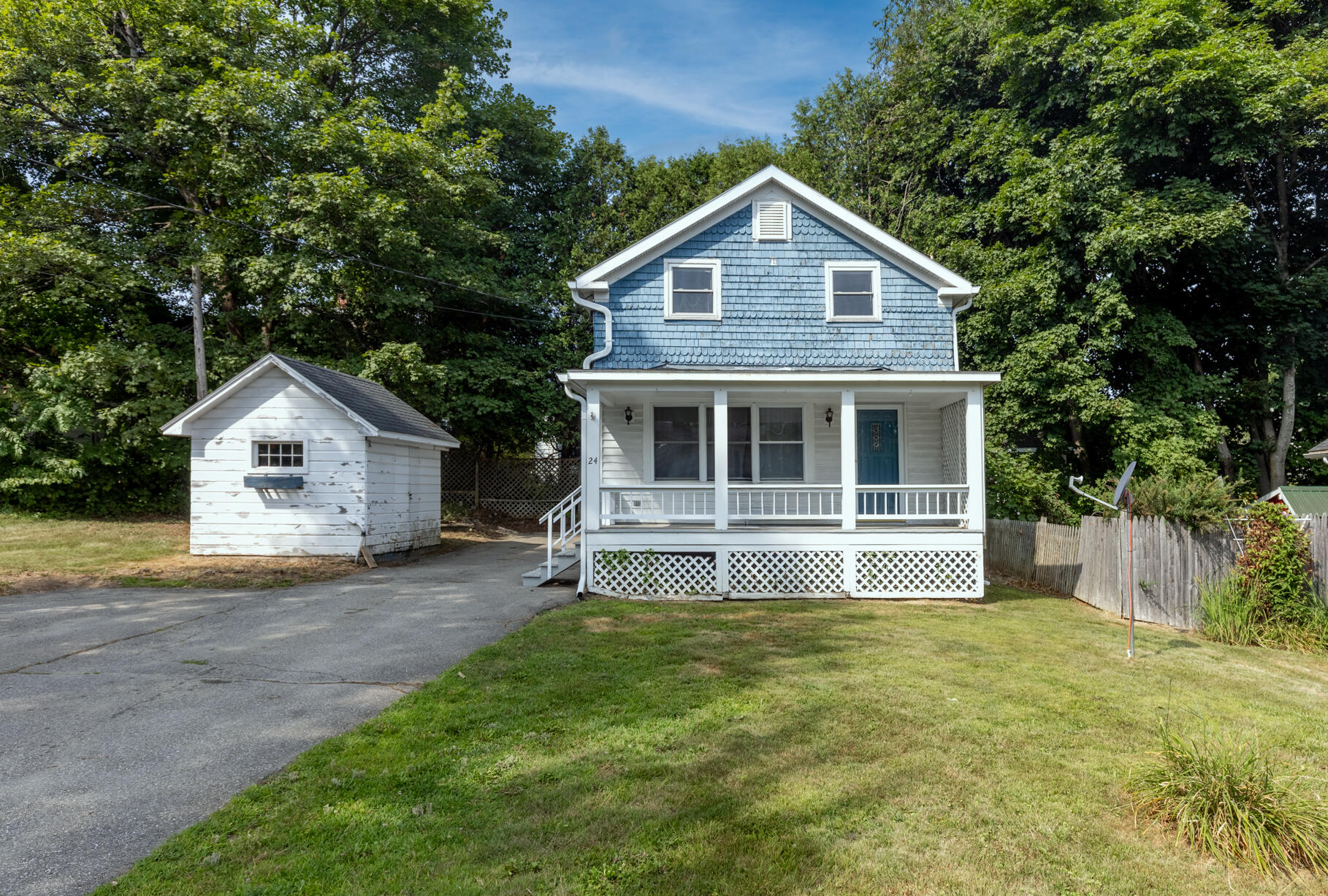 24 Warwick Street Bangor ME 04401
