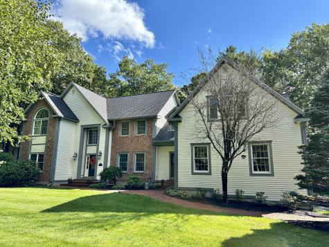 149 Woodlands Drive Falmouth ME 04105
