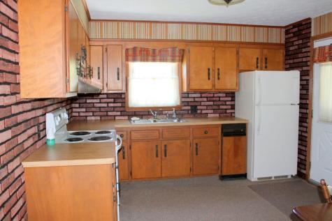 17 Hall Street Lewiston ME 04240