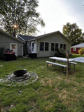 10 Sheridan Street Newport ME 04953