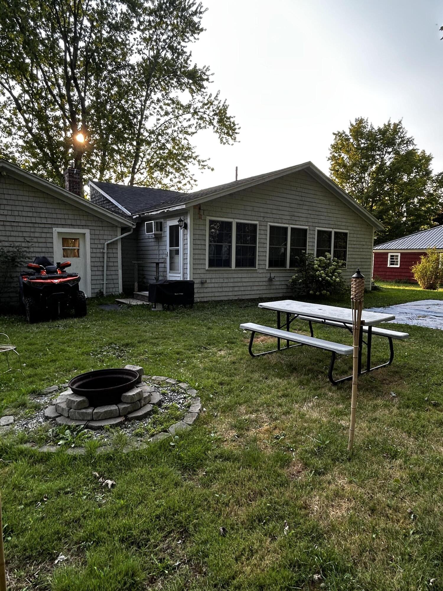 10 Sheridan Street Newport ME 04953