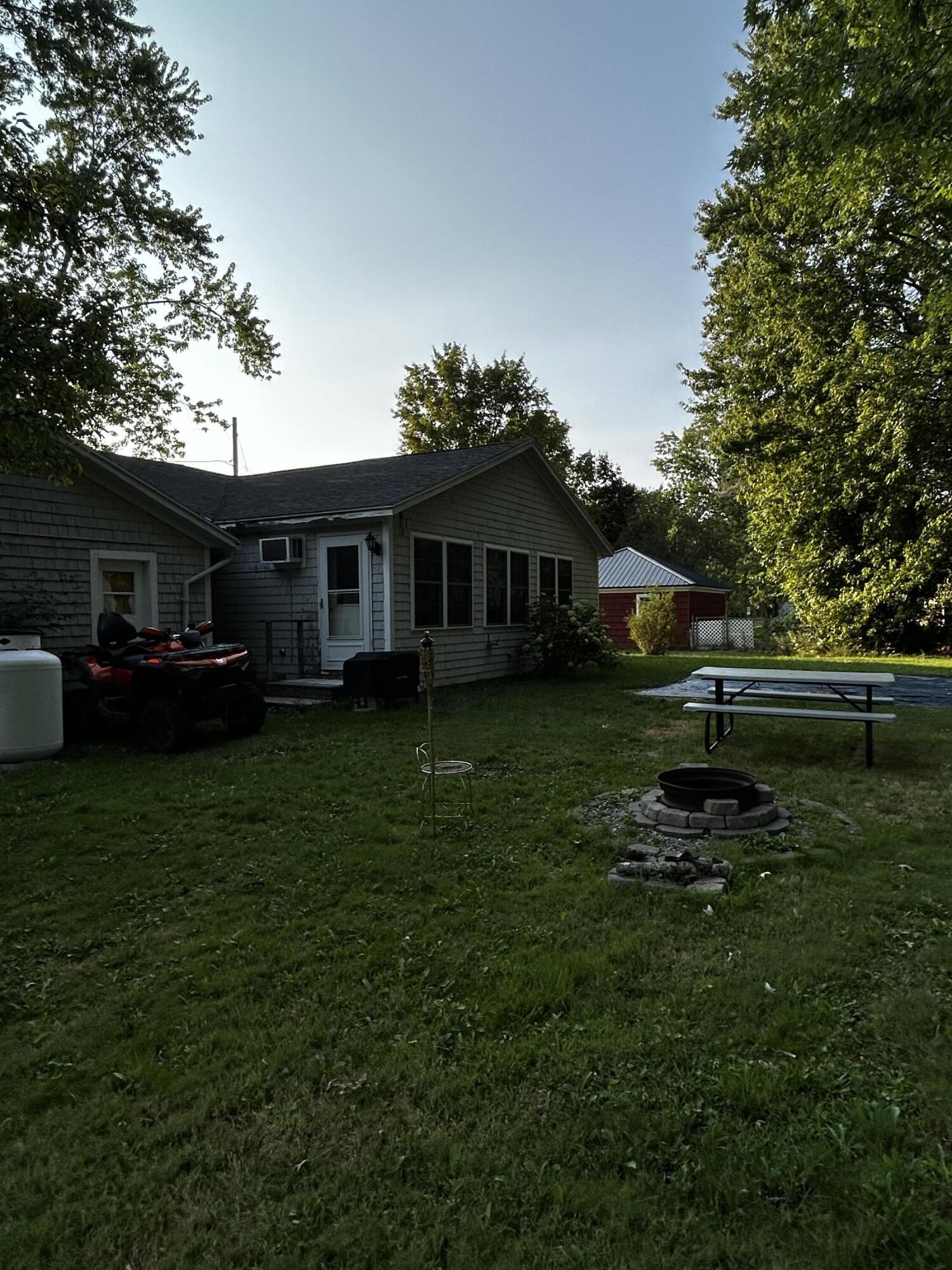 10 Sheridan Street Newport ME 04953