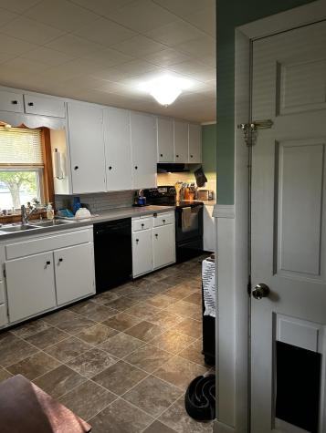 10 Sheridan Street Newport ME 04953