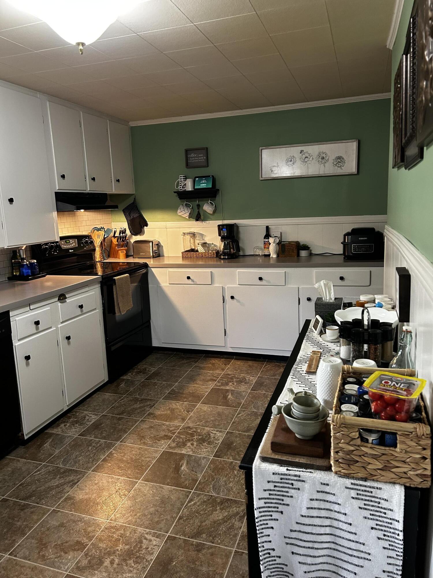 10 Sheridan Street Newport ME 04953