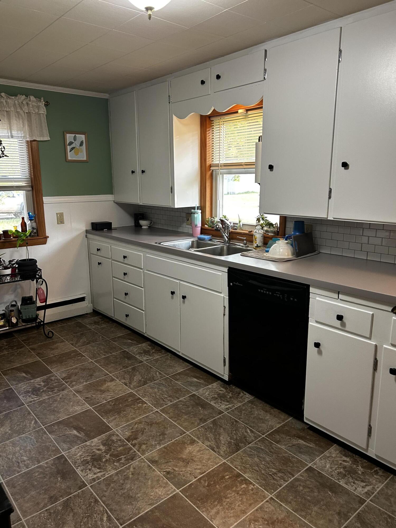 10 Sheridan Street Newport ME 04953