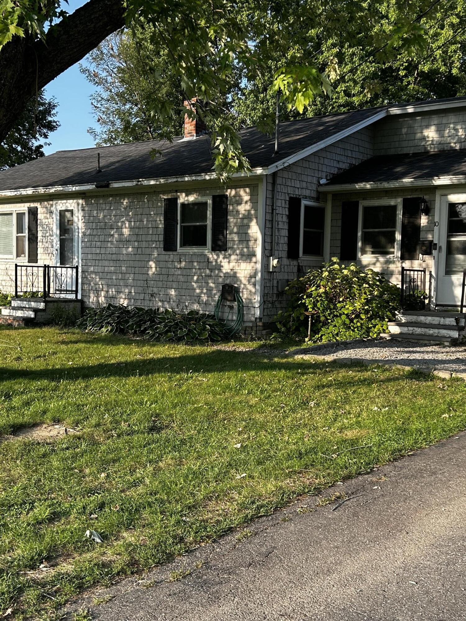 10 Sheridan Street Newport ME 04953