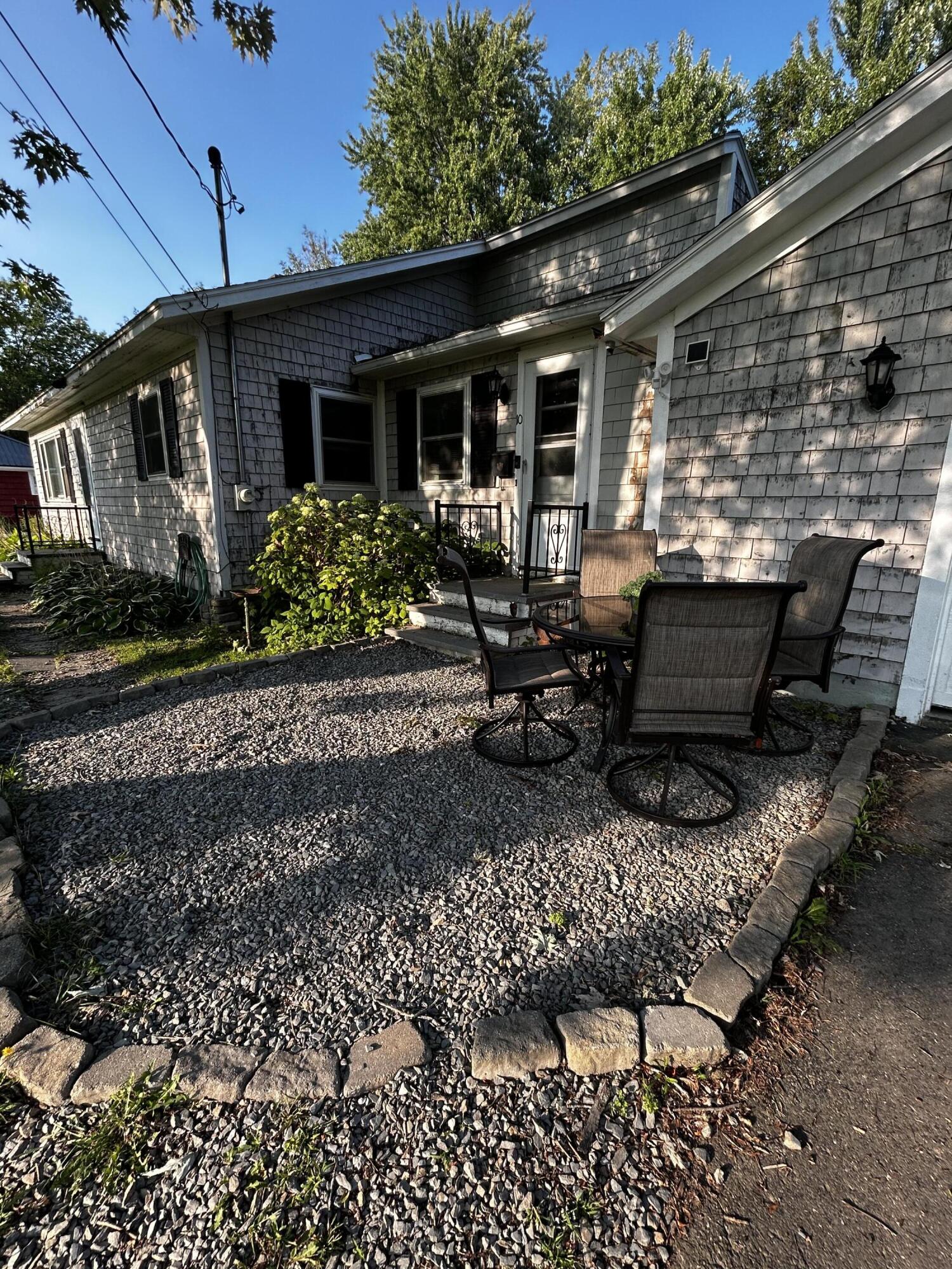 10 Sheridan Street Newport ME 04953