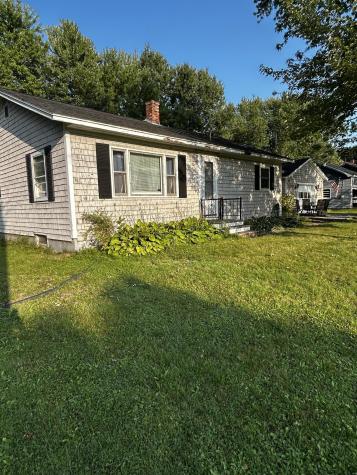 10 Sheridan Street Newport ME 04953