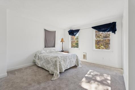 17 Chestnut Drive Topsham ME 04086